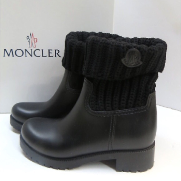 Moncler Boots - Picture 1 of 3